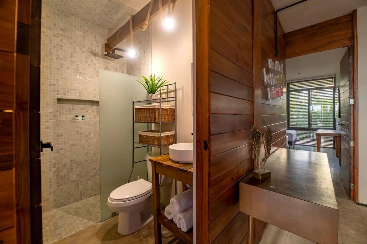 Private Rooftop With Jacuzzi Sleeps 8 In La Veleta Appartamento *